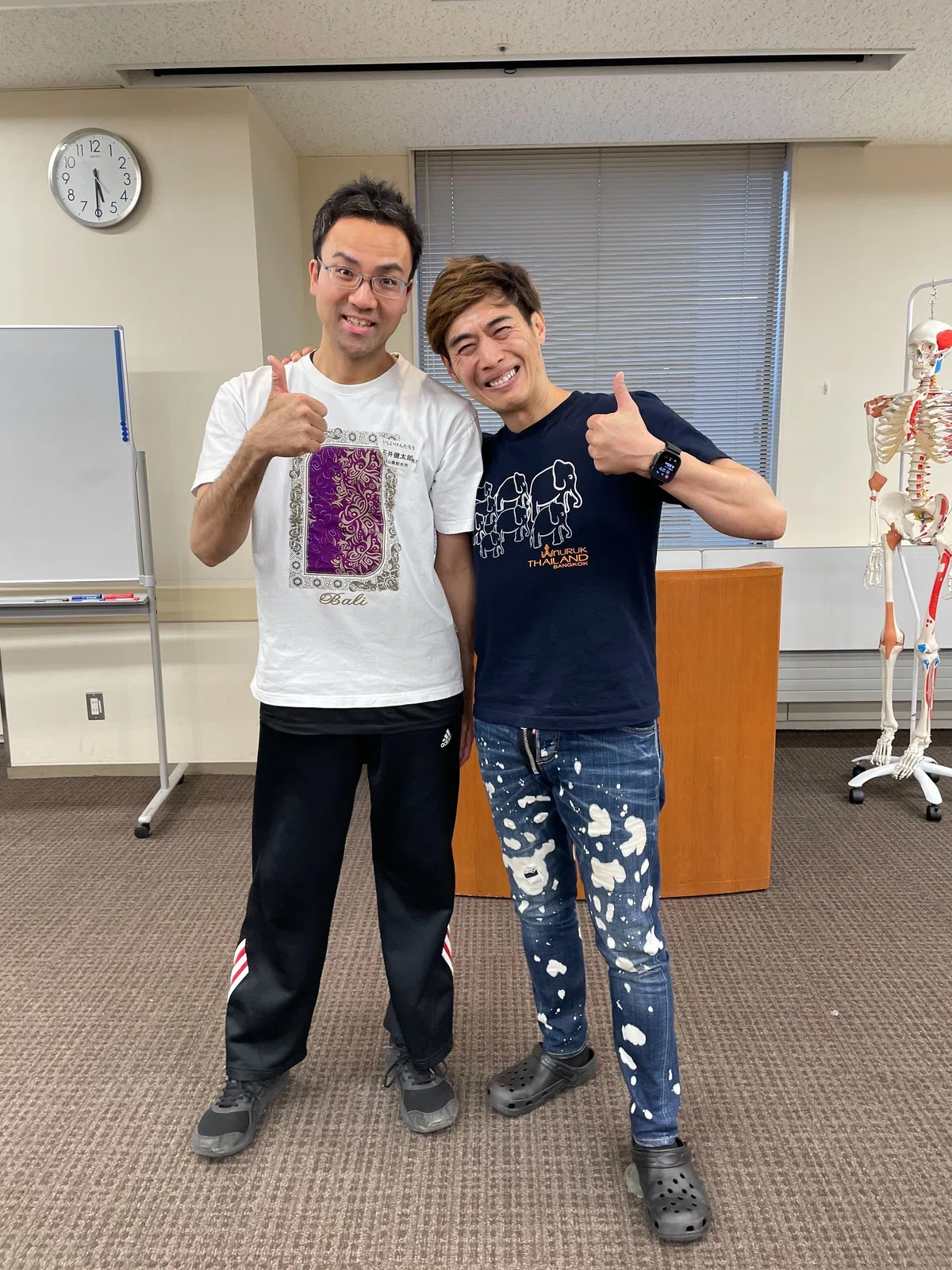 院長 石井健太郎 と Ken Yamamoto氏